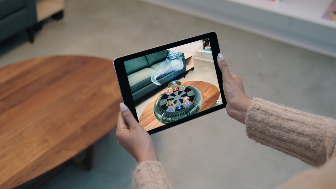Apple ARKit zobacz pierwsze aplikacje rozszerzonej rzeczywisto ci. Deweloperzy przechodz samych siebie