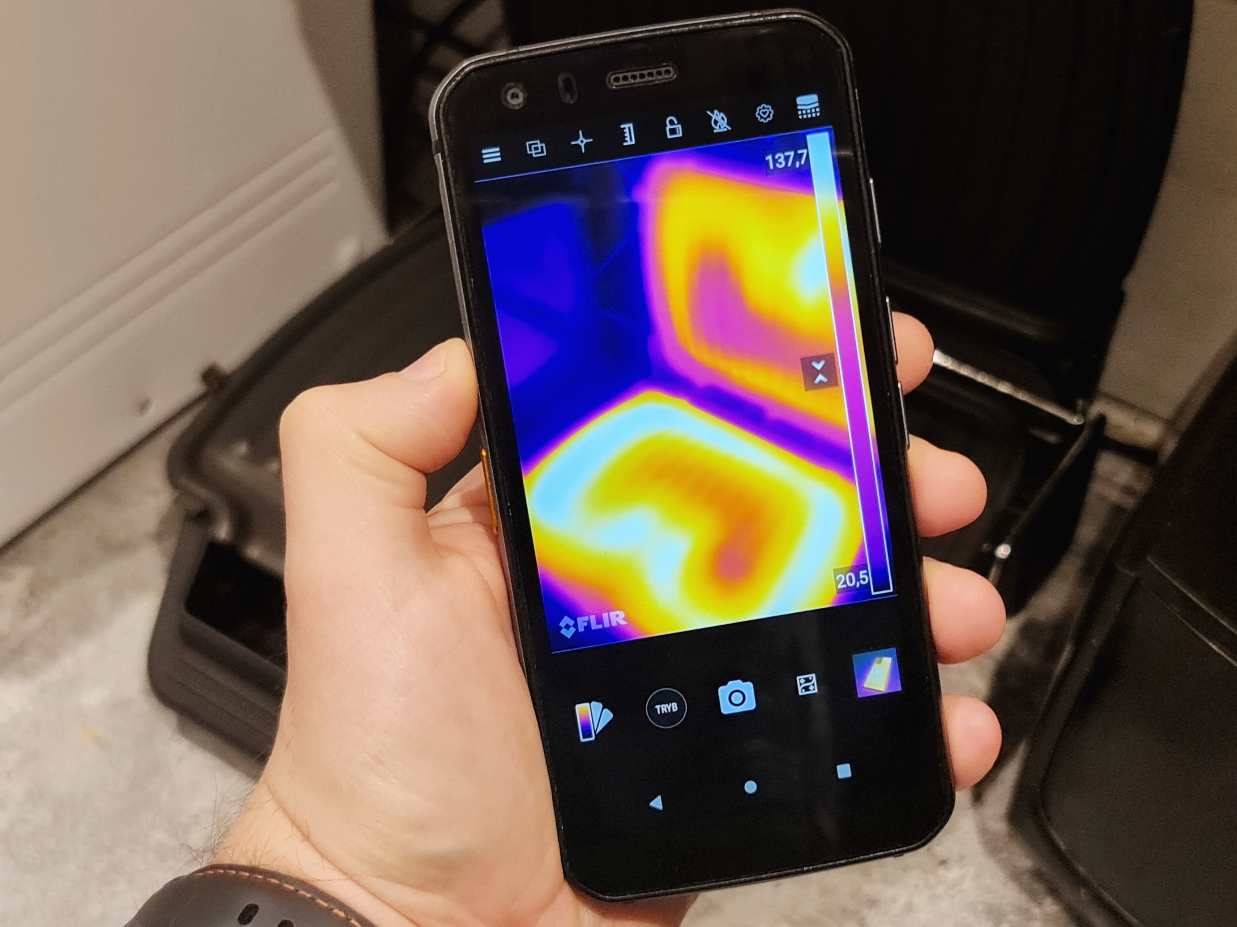 Miło widzieć tak przemyślany telefon. CAT S62 Pro z kamerą termowizyjną:  test